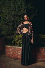 Load image into Gallery viewer, Noir Bloom