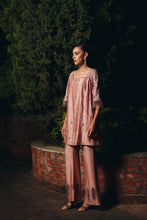 Load image into Gallery viewer, Myra
