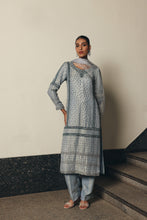 Load image into Gallery viewer, Celeste Thread
