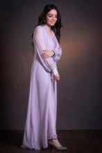 Load image into Gallery viewer, Dilnaz
