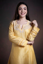 Load image into Gallery viewer, Elena
